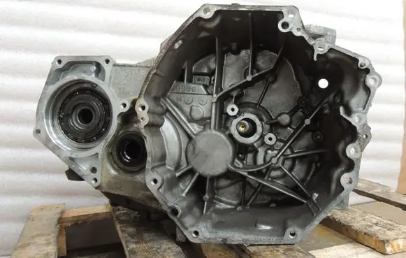 Nissan X-Trail T32 Manual 6 speed gearbox 320104BR7D