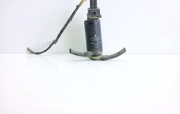 Ford Fiesta Windscreen/windshield washer pump 93BB17K624BA