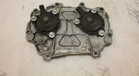 Mercedes-Benz C W205 Rocker cam cover A2760150201