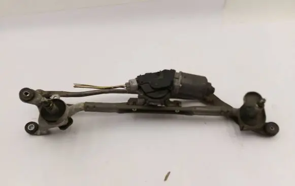Mazda 5 Front wiper linkage and motor 1593000600