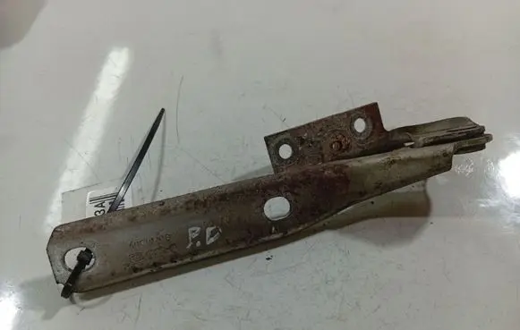 Audi A4 S4 B5 8D Engine bonnet/hood hinges 