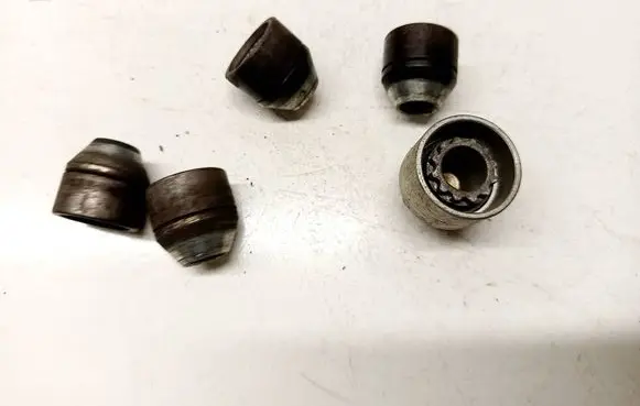 Opel Insignia B Nuts/bolts 