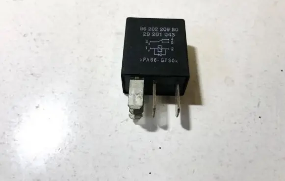 Peugeot 607 Other relay 9620220980 29201043