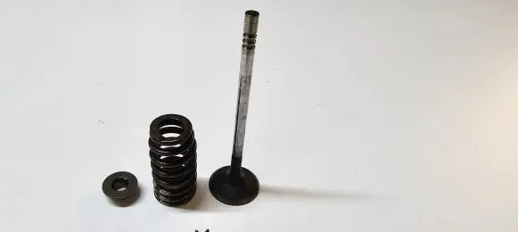 Ford Mustang VI Valve 