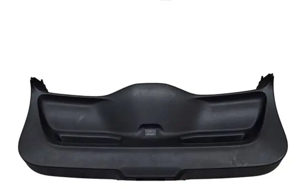 Tailgate trim