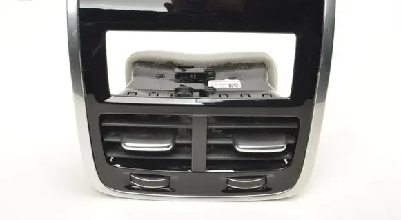 Volvo XC90 Dash center air vent grill 31365121