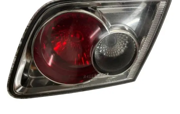 Tailgate rear/tail lights