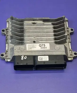 KIA Sportage Engine control unit/module 954402D750 DQL0T16US2 A2C9801870301