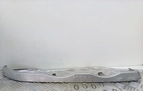BMW 3 E46 Under headlight/headlamp trim 8208482