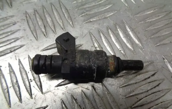BMW 5 E39 Fuel injectors set 1427240