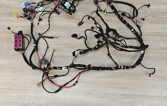Engine installation wiring loom
