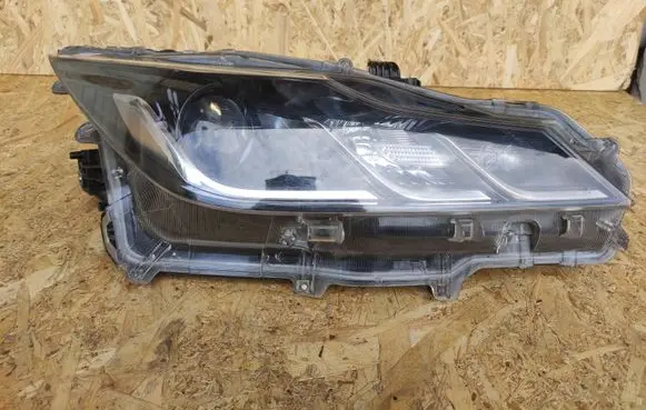 Toyota Corolla E210 E21 Headlight/headlamp 8111002T31 3451034