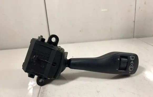 BMW 3 E46 Front wiper blade arm 8363664I
