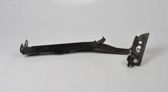 Audi A4 S4 B8 8K Fender mounting bracket 1K0821135