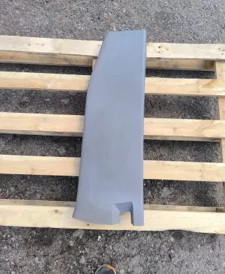 (B) pillar trim (bottom)