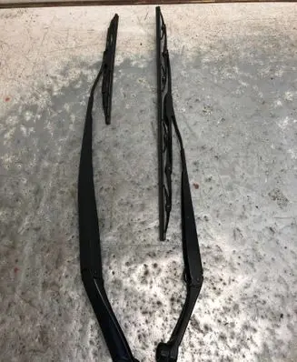 KIA Picanto Front wiper blade arm 