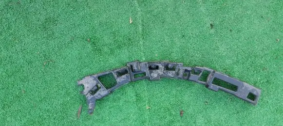 Peugeot Partner Front bumper mounting bracket 9816768780