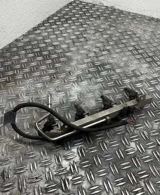 BMW 1 E81 E87 Fuel injector