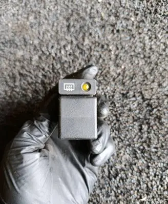 Opel Omega A Windscreen/window heater switch 90336301 501410