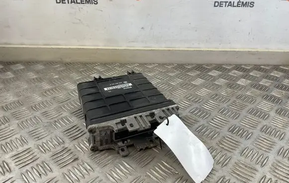 Volkswagen Golf III Engine control unit/module 1H0907311F 0261200760