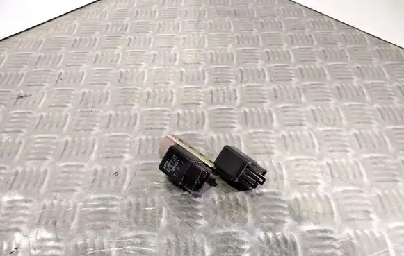 Hyundai Santa Fe Heater blower fan relay AJWBA04