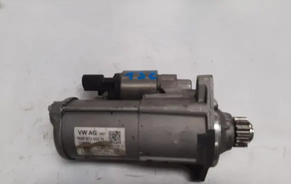 Volkswagen Tiguan Starter motor 02E911022H