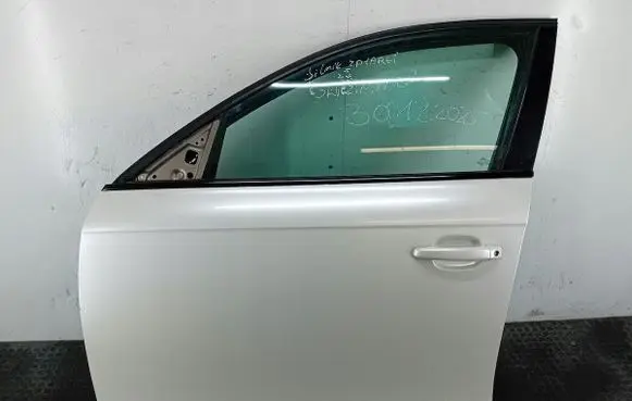 Audi A4 S4 B8 8K Front door LY1Q
