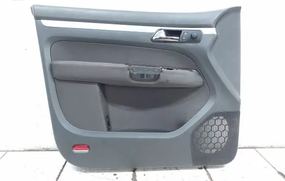 Volkswagen Touran I Front door card panel trim 1T1867011 2K1867005