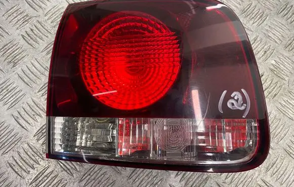 Volkswagen Touareg I Tailgate rear/tail lights 7L6945093AA