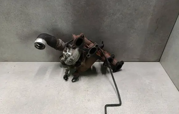 Volkswagen Golf V Turbo 038253014G 50068953 BV39A0022