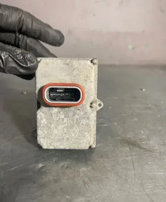 Mercedes-Benz E W211 Headlight ballast module Xenon A0028202426 519822 5DF00827900