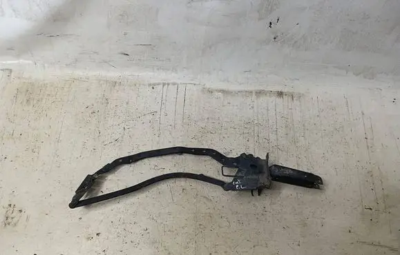 Mitsubishi Colt Convertible roof hinge 