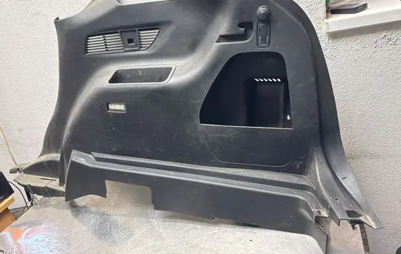 Ford Edge II Trunk/boot side trim panel FT4BR31012A