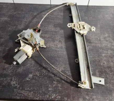 Nissan Micra Front door window regulator motor 0130822203 1520030305