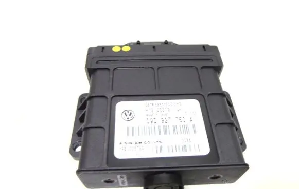 Volkswagen Polo VI Torque split ecu control unit/module 
