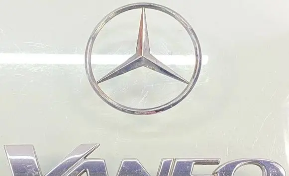 Mercedes-Benz Vaneo W414 Manufacturer badge logo/emblem 