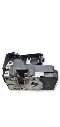 Opel Vivaro Front door lock 8200008261 91166229