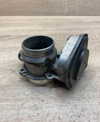 BMW 1 E81 E87 Throttle valve 7804373 B10311184
