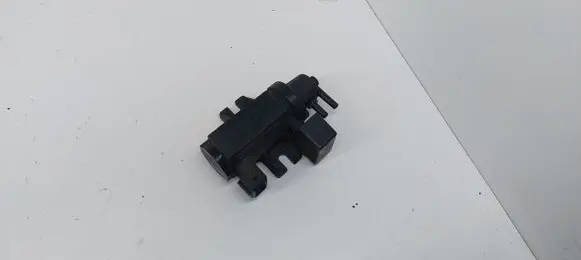 BMW 3 E90 E91 Turbo solenoid valve 7796634