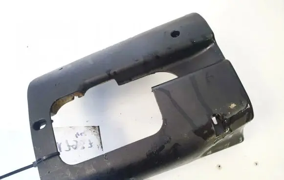 Ford Focus Steering wheel column trim