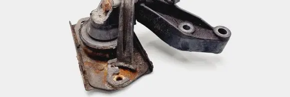Nissan Primastar Engine mount bracket