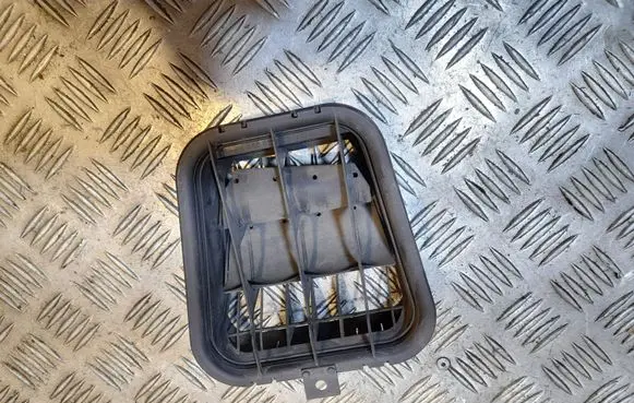 Audi A6 S6 C6 4F Quarter panel pressure vent 4B0819181B