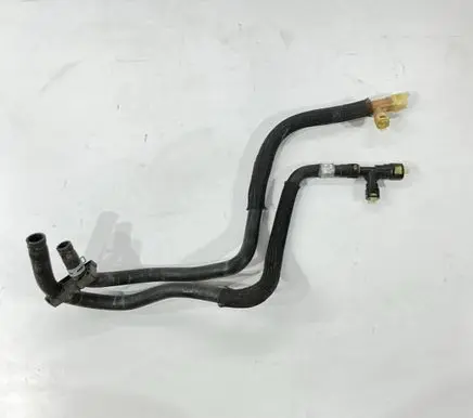 Cadillac Escalade IV Engine coolant pipe/hose 22795946 081618 23394811