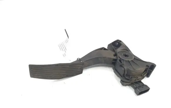 Opel Insignia A Pedal assembly 13237352