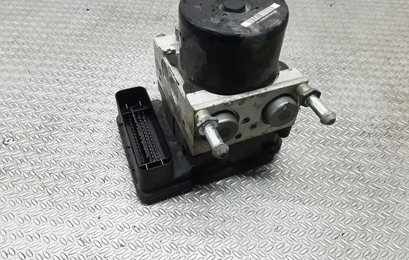 Chrysler Sebring (ST-22 - JR) ABS Pump P05085335AF