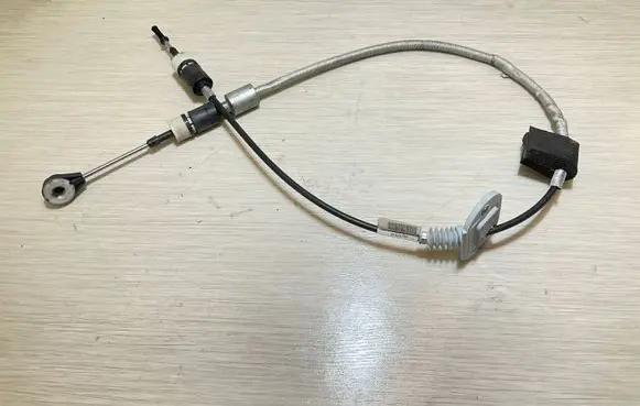 Gear shift cable linkage