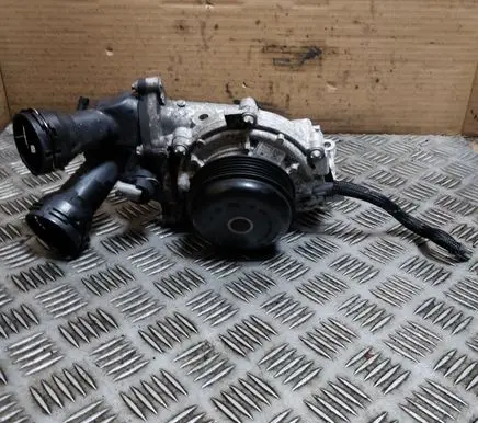 Mercedes-Benz E W213 Water pump A6542000001