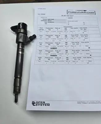 Volvo S80 Fuel injector 30777526