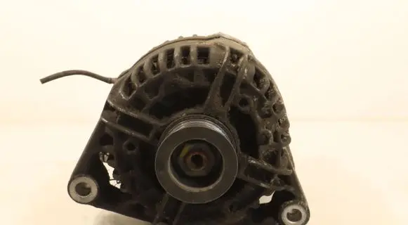 Opel Zafira A Generator/alternator 0124415005