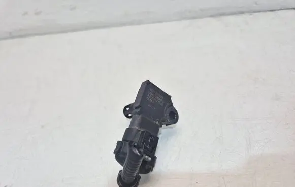 Alfa Romeo Giulia Turbo air boost pressure sensor 68212570AA